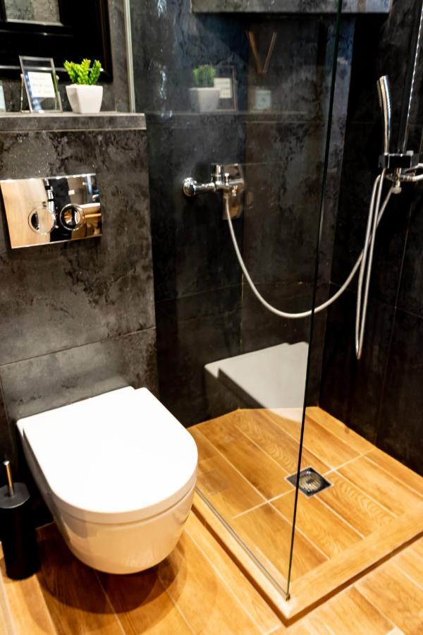 Cozy Modern Apartment Inside The City Center 塞萨洛尼基 外观 照片