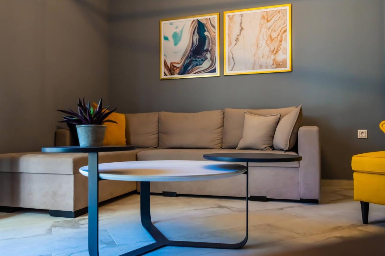 Cozy Modern Apartment Inside The City Center 塞萨洛尼基 外观 照片